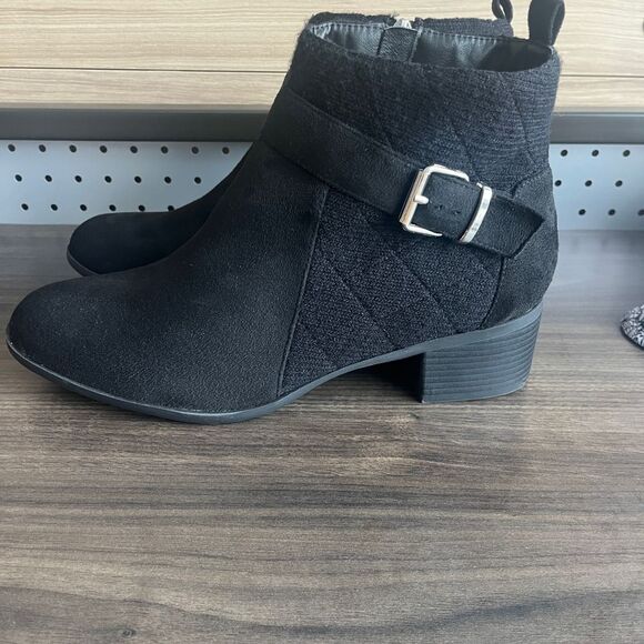 Cloud Walker Ankle‎ Booties Block Heel Buckle Accent Black Boots Casual Size 11 - Picture 1 of 10